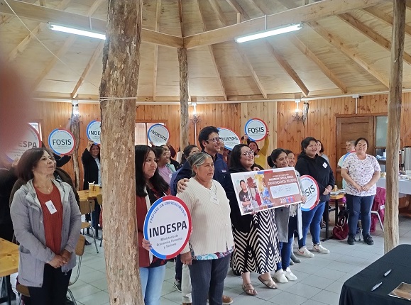 En Chonchi, INDESPA y FOSIS lanzan programa Bicentenario “Emprendamos Mujeres” para potenciar a 130 mujeres del mar en Chiloé