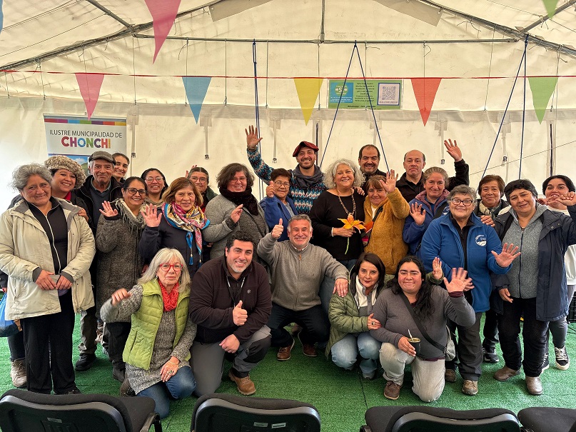 Con gran emoción y alegría fue reinaugurada la carpa de la Agrupación “Repuyen” de Chonchi a través de proyecto postulado por el Municipio y financiado por SERCOTEC.