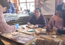 Agricultores de Dalcahue culminan exitoso taller de tallado en madera