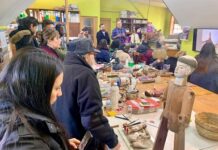 Comunidad religiosa de Puqueldón conoció avances en las obras de restauración de la Virgen del Carmen de Aldachildo