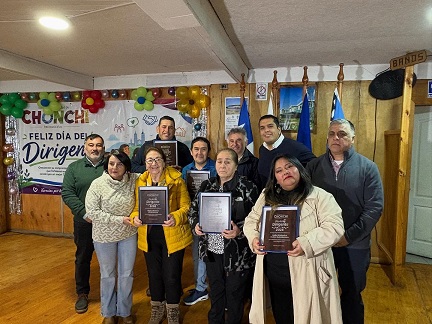FOTO GRUPAL DIRIGENTES RECONOCIDOS 2026