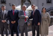 Gobierno y comuna de Castro alcanzan acuerdo para concretar solución para residuos domiciliarios de la Isla Grande de Chiloé