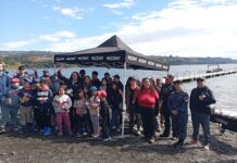 Con gran participación se realizó jornada de limpieza de la playa de Rauco organizada por la Municipalidad de Chonchi.